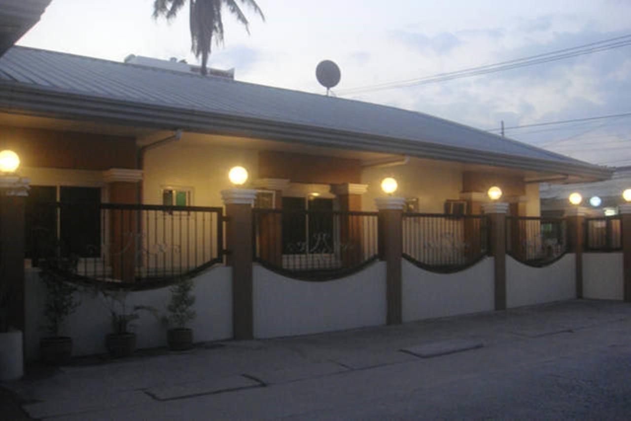 Balibago Villa Hotel Angeles Eksteriør billede