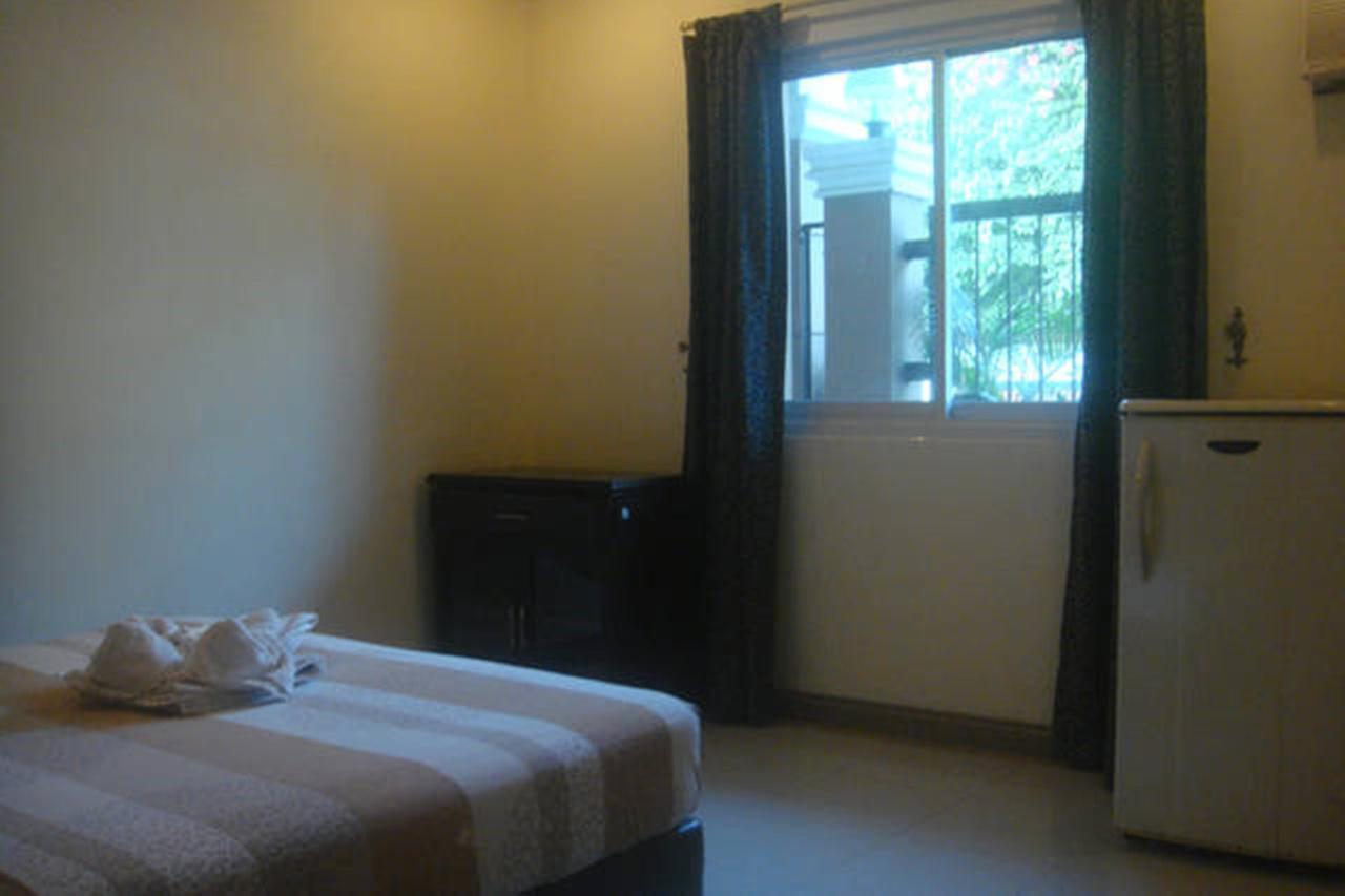 Balibago Villa Hotel Angeles Eksteriør billede